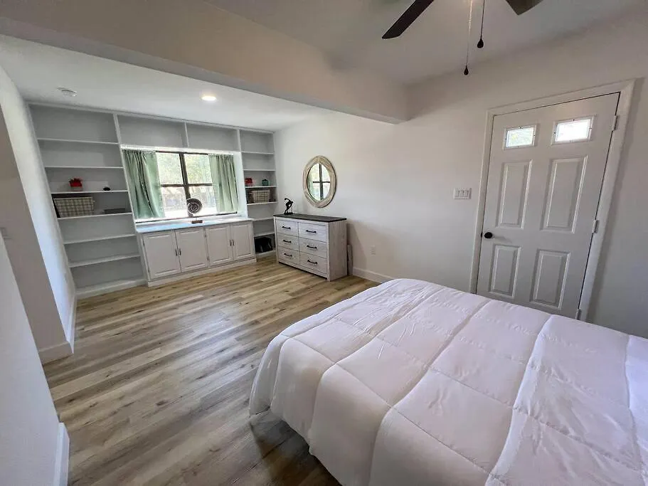 Un Poquito Paraiso Shalimar Holiday home
